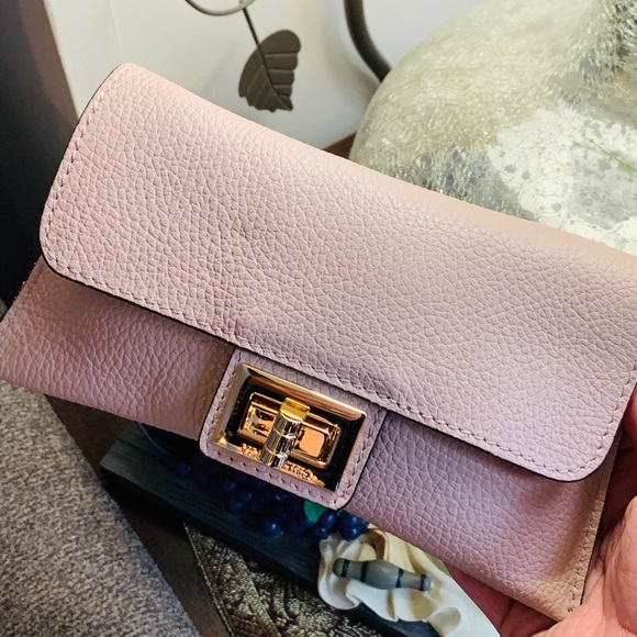 Authentic VALENTINO By Mario leather tote and flap wallet set - Picture 7 of 16